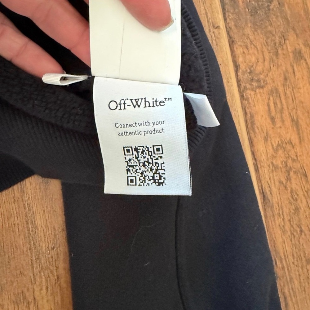 The Off-White Black Layered Cropped Sweatshirt - Picture 4 of 5